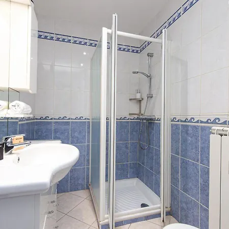 Apartamento 2 Pièces Avec Balcons, Parking Extérieur Menton