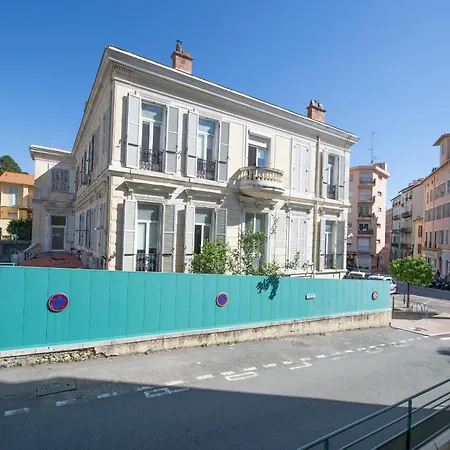 Apartamento 2 Pièces Avec Balcons, Parking Extérieur