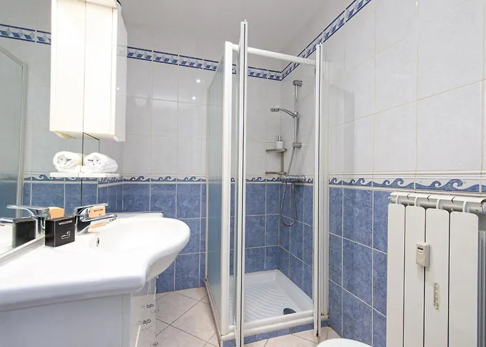 Apartamento 2 Pièces Avec Balcons, Parking Extérieur Menton