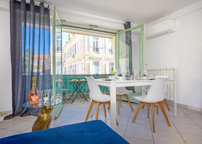 2 Pièces Avec Balcons, Parking Extérieur Apartamento Menton