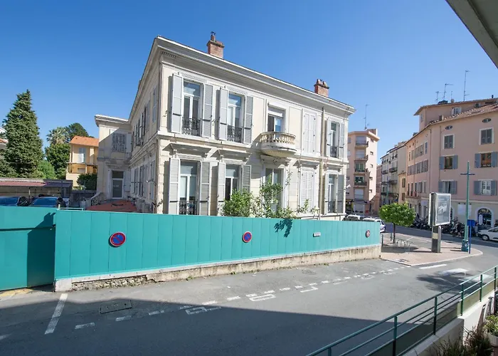 Apartamento 2 Pièces Avec Balcons, Parking Extérieur